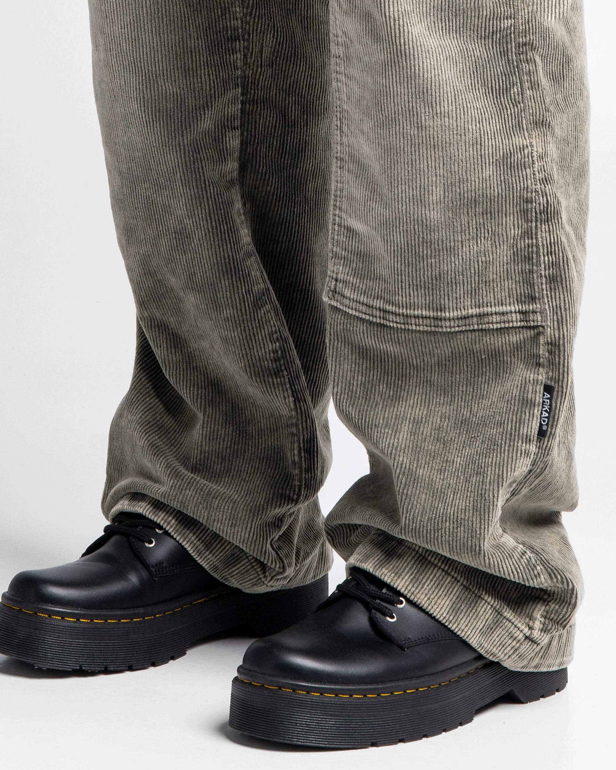 Pantalón Corduroy Acidwash Verde - Image 6