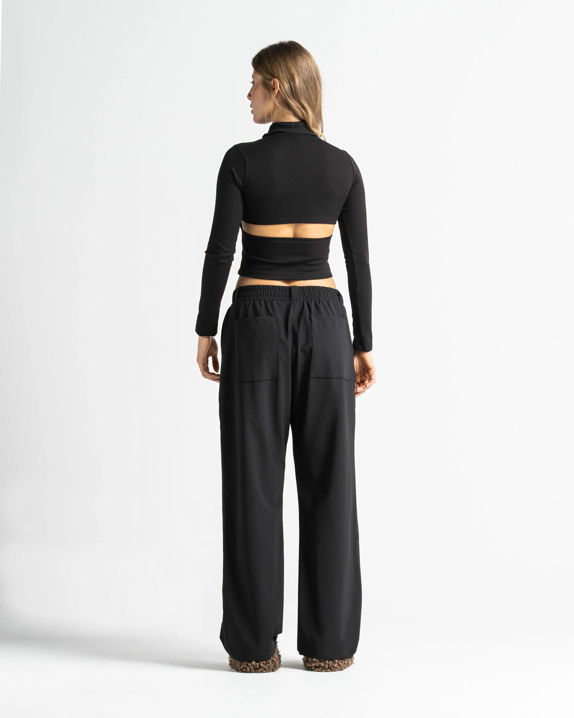 Sweater Polo Cut-Out - Image 11