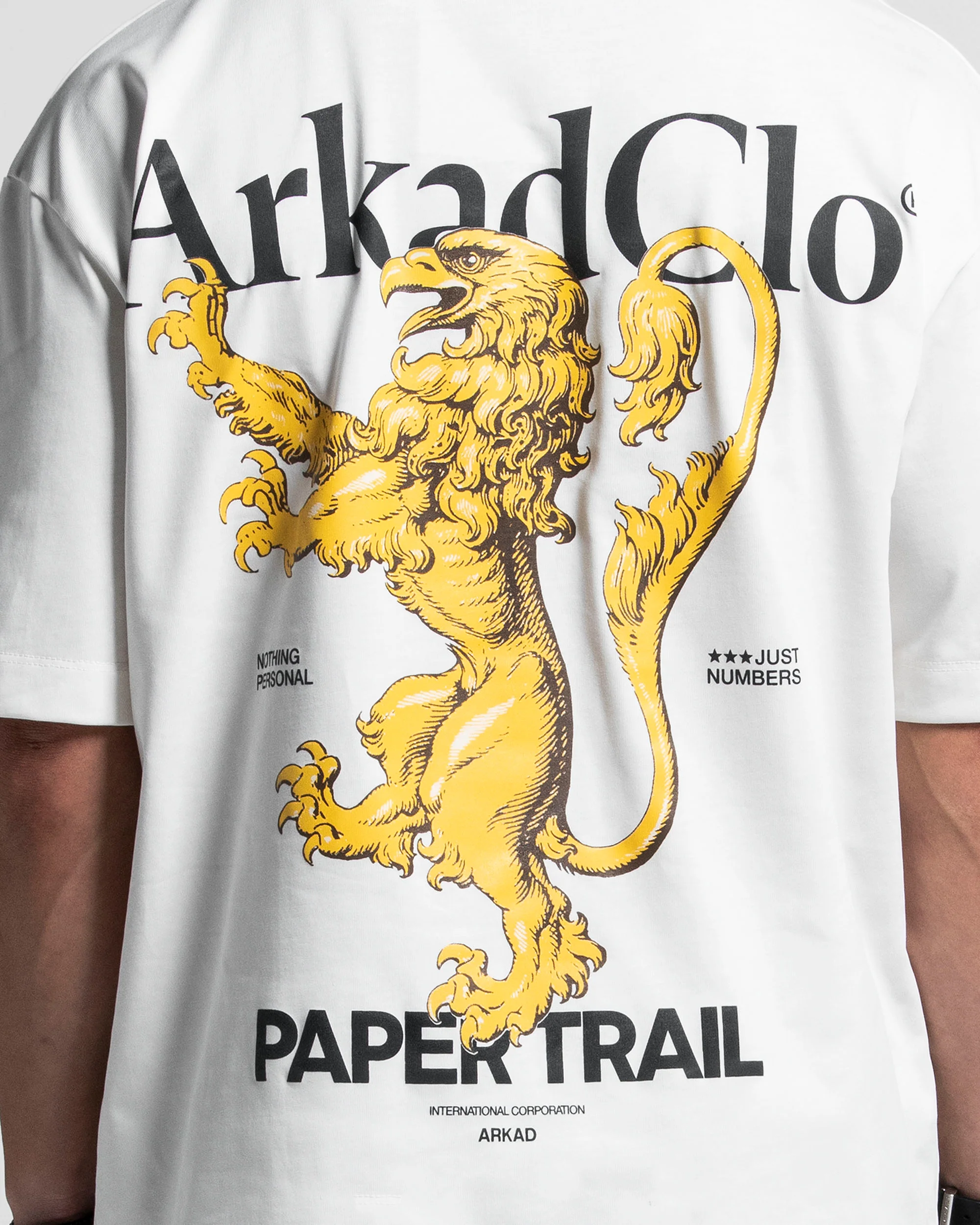 Tshirt Oversize Blanca Arkad Clo. Águila - Image 6