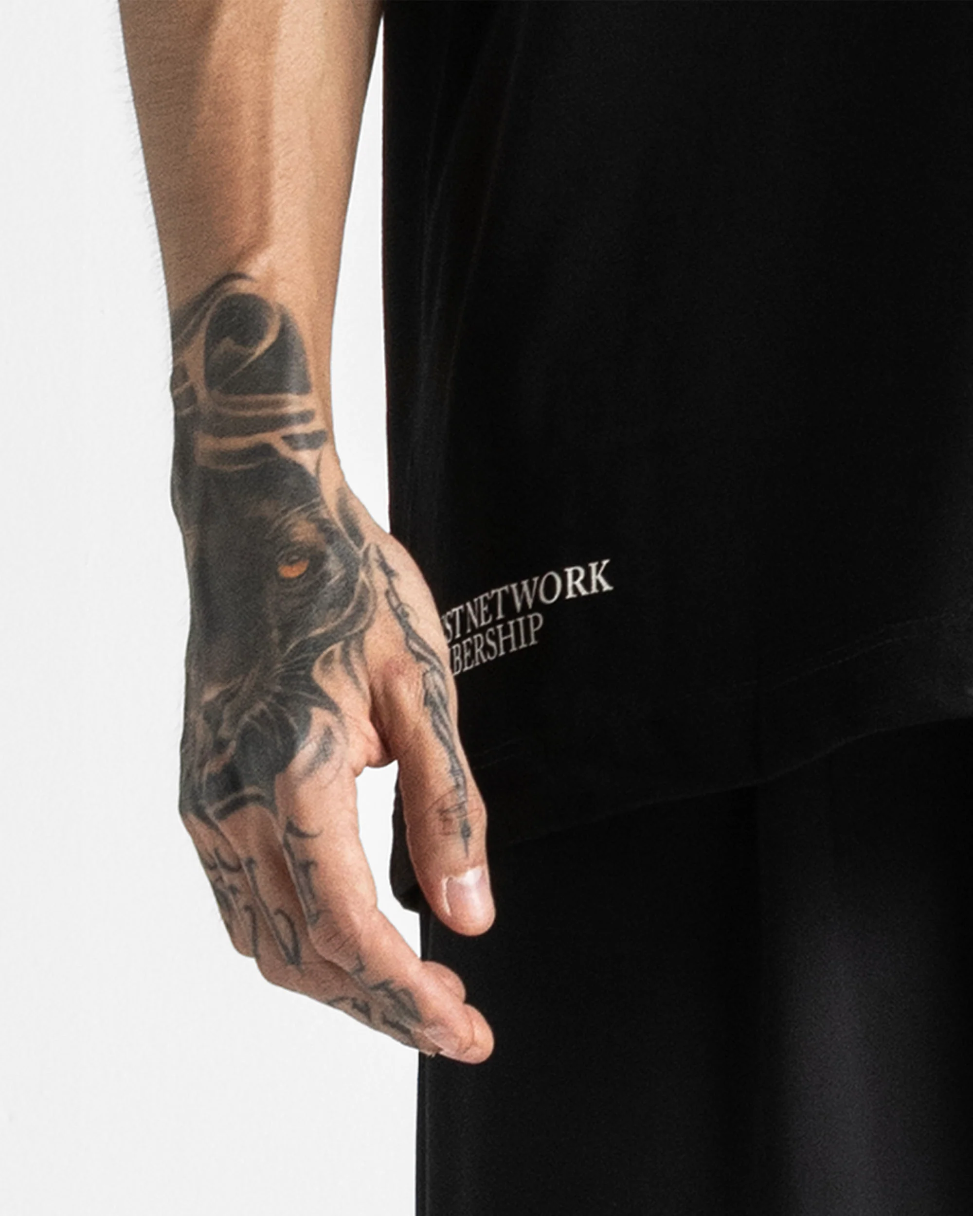 Tshirt Oversize Negra Arkad Clo - Image 7