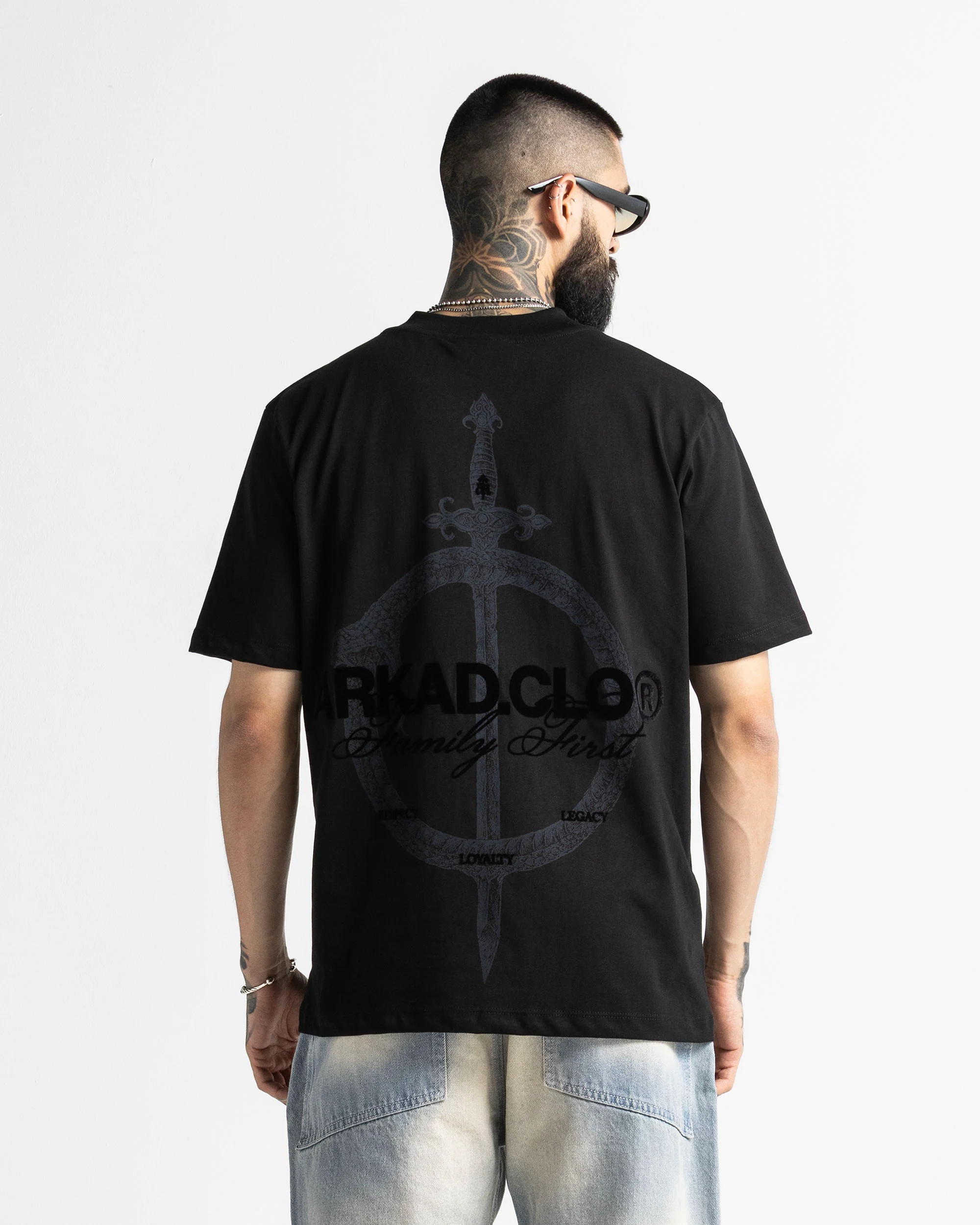 Tshirt Regular Fit Negra Arkad Clo Velvet